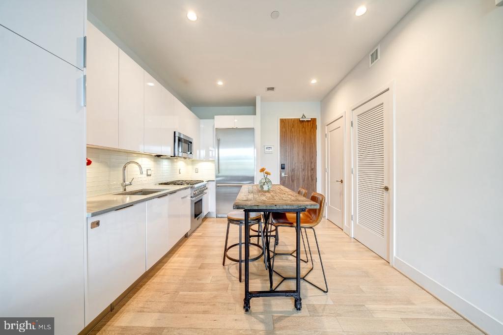 45 SUTTON SQUARE SW PH11