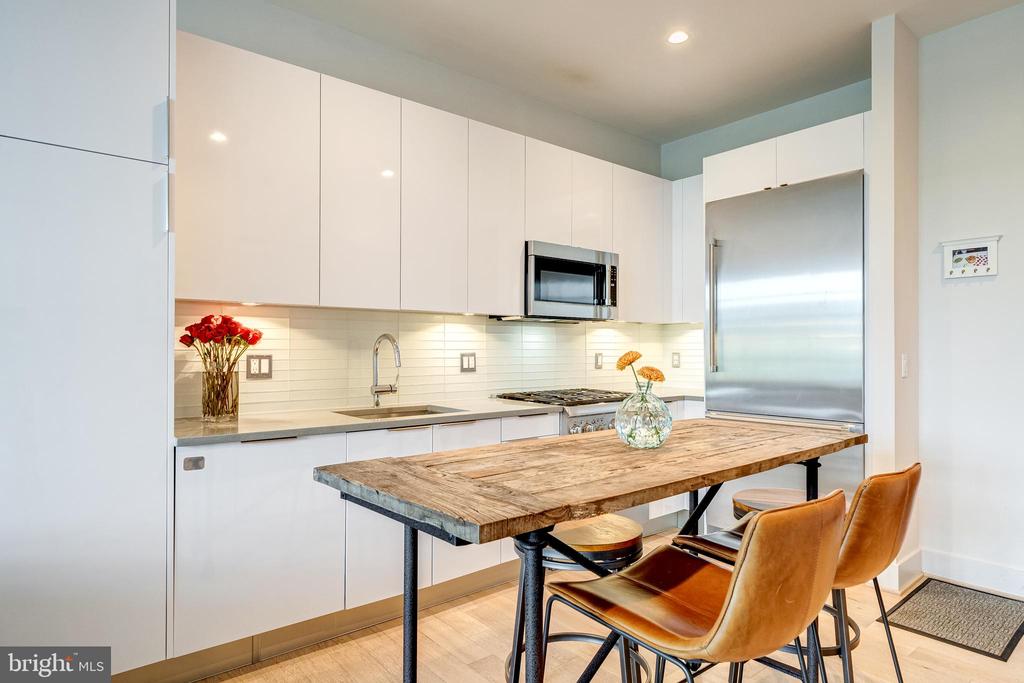 45 SUTTON SQUARE SW PH11