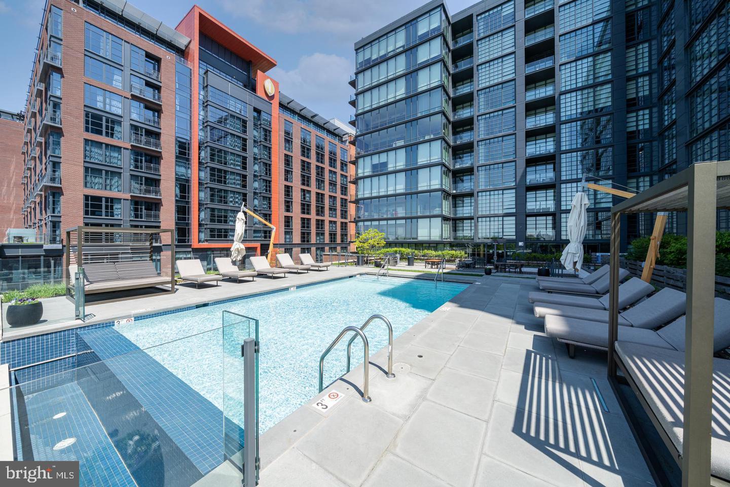 45 SUTTON SQUARE SW PH11