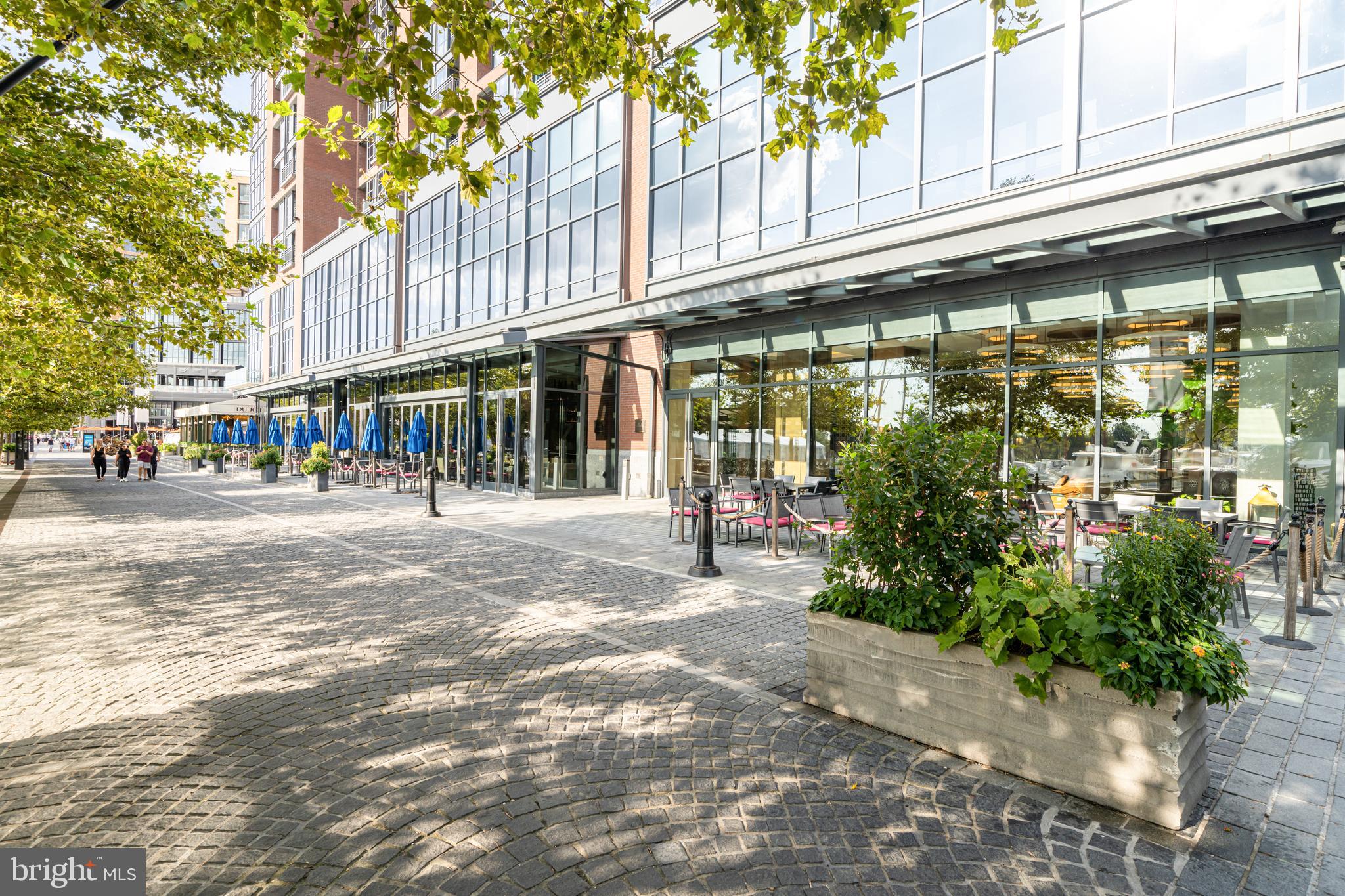 45 SUTTON SQUARE SW PH11