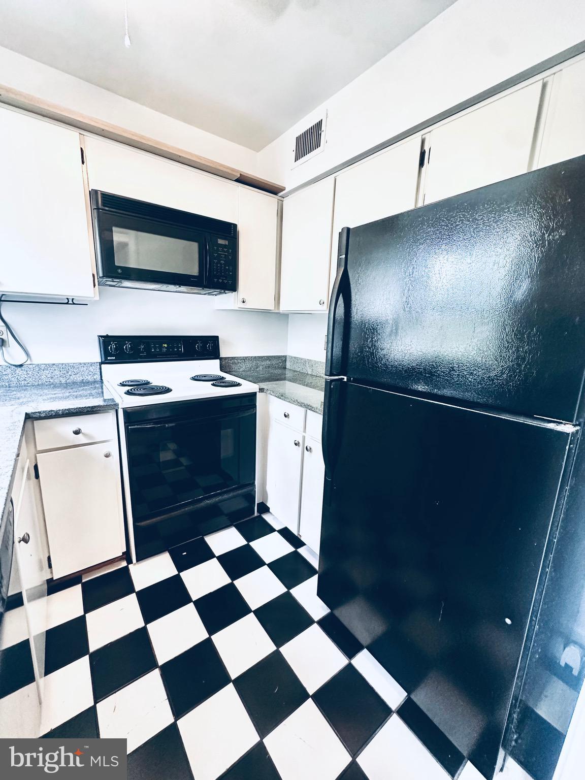 3711 39TH STREET NW F192