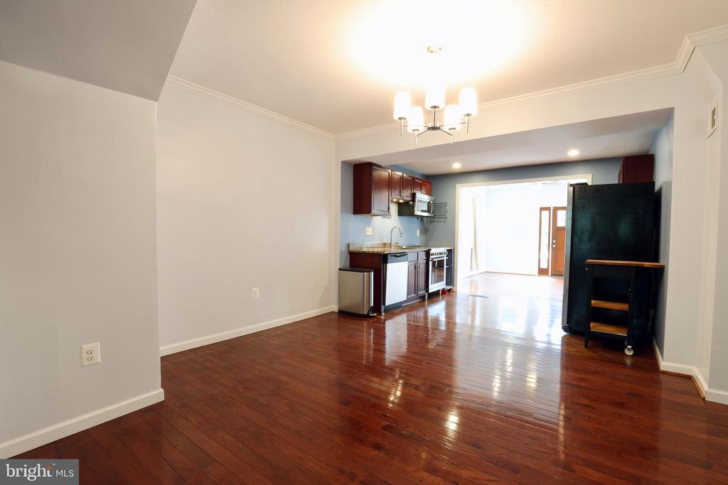 2408 2ND STREET NE