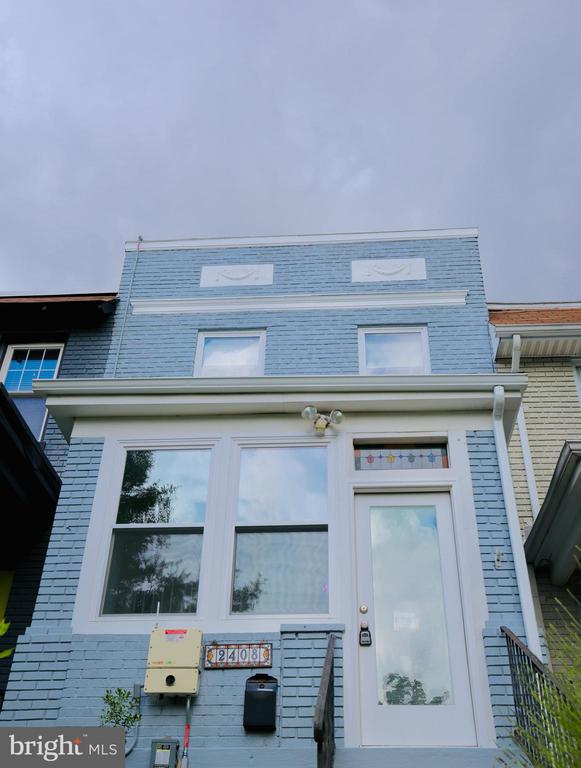 2408 2ND STREET NE