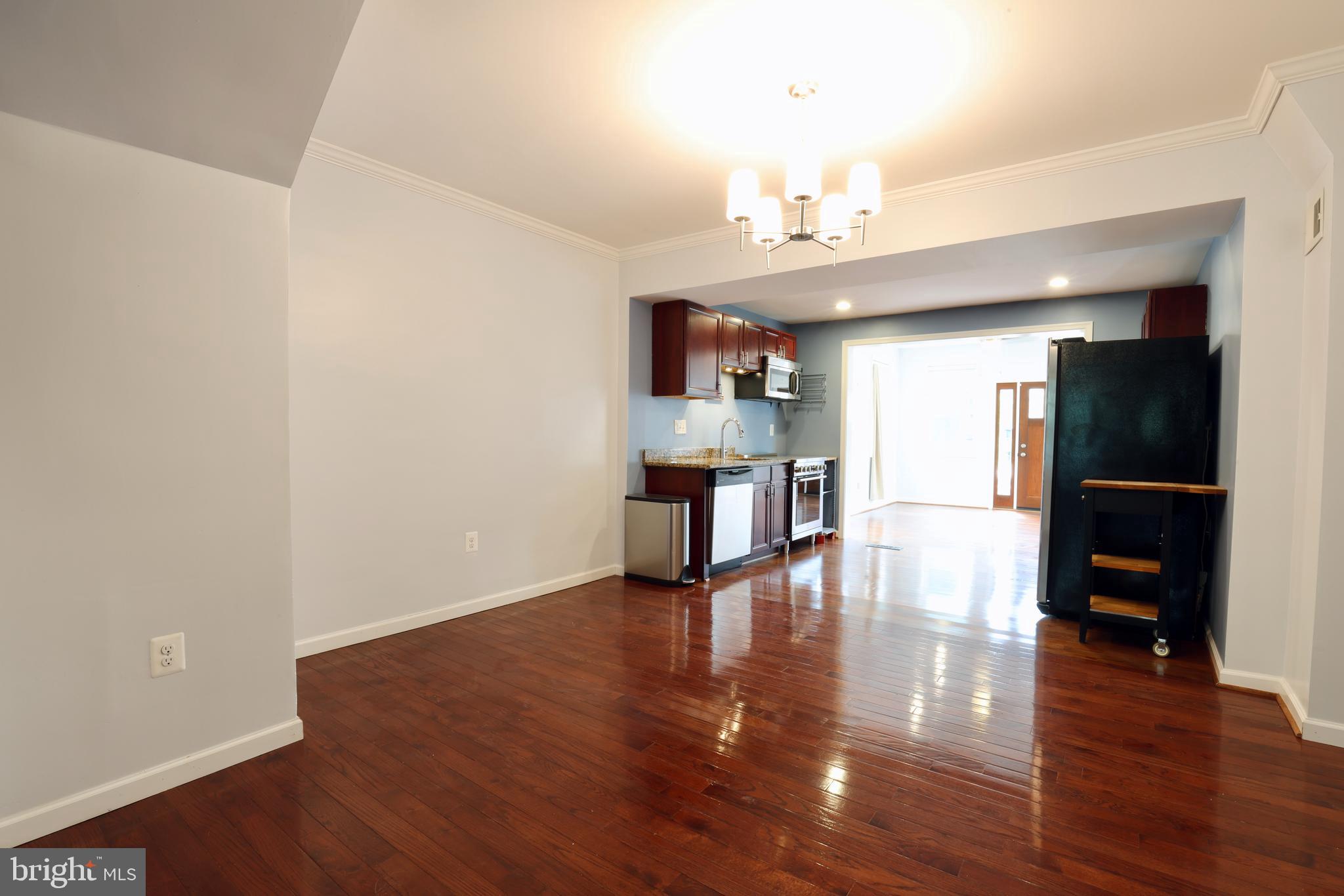 2408 2ND STREET NE