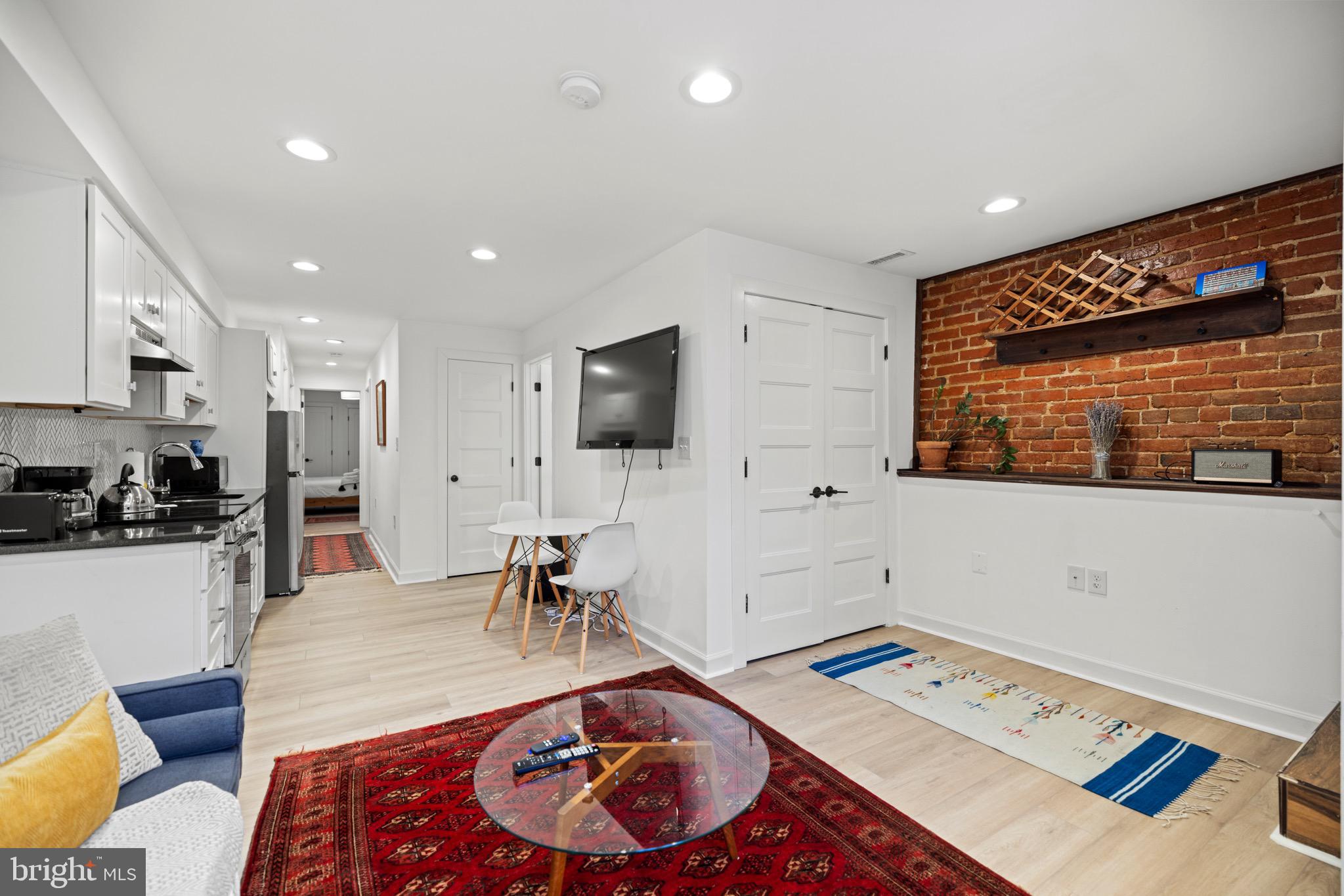 3008 11TH STREET NW A