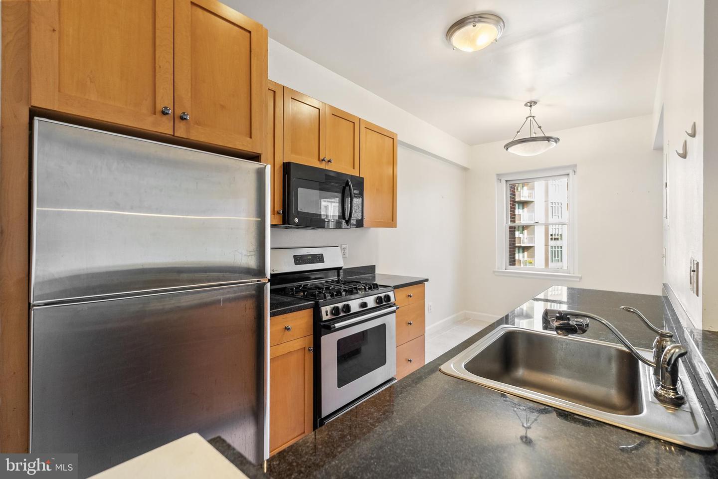 3901 Connecticut Ave NW #406