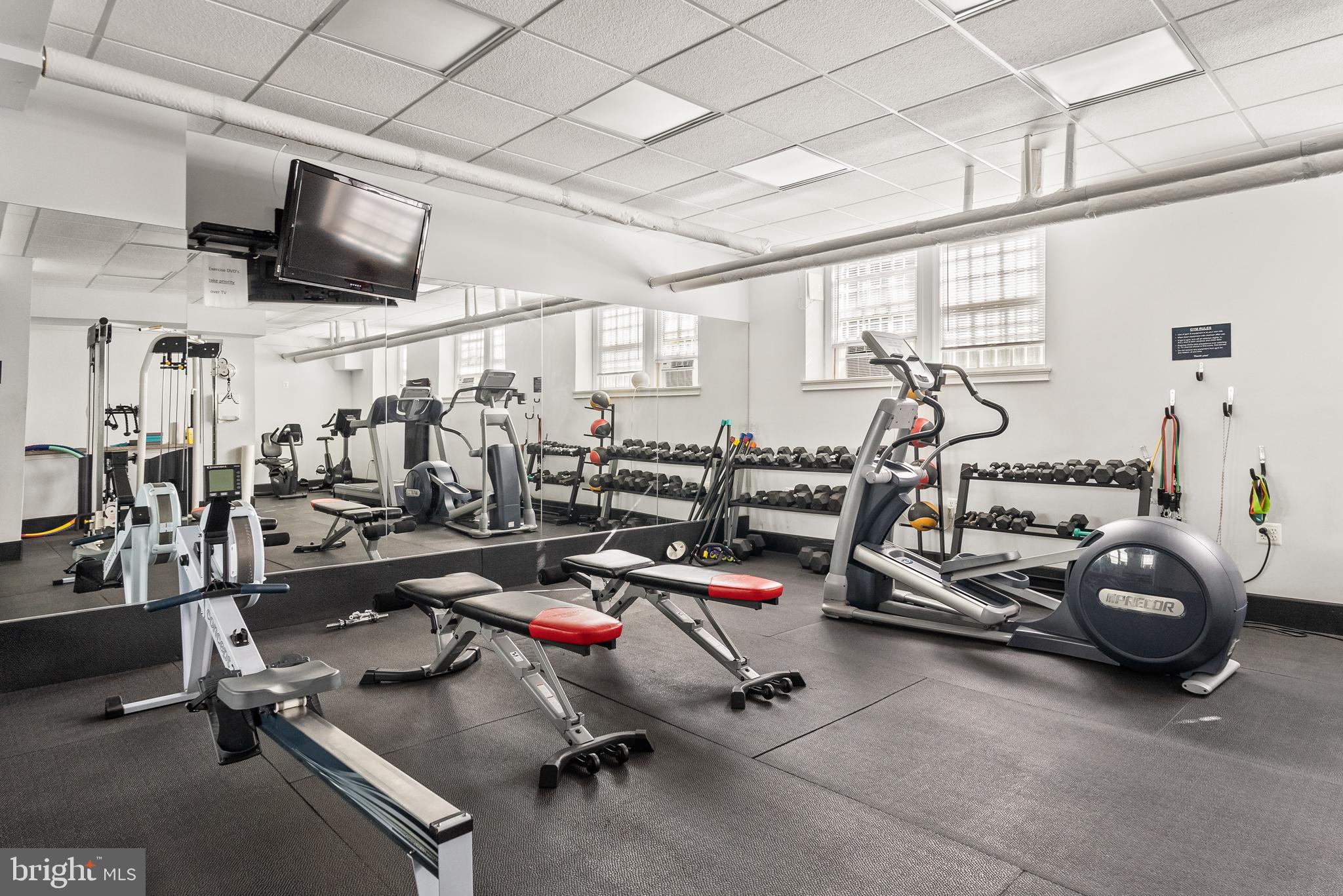 3901 Connecticut Ave NW #406