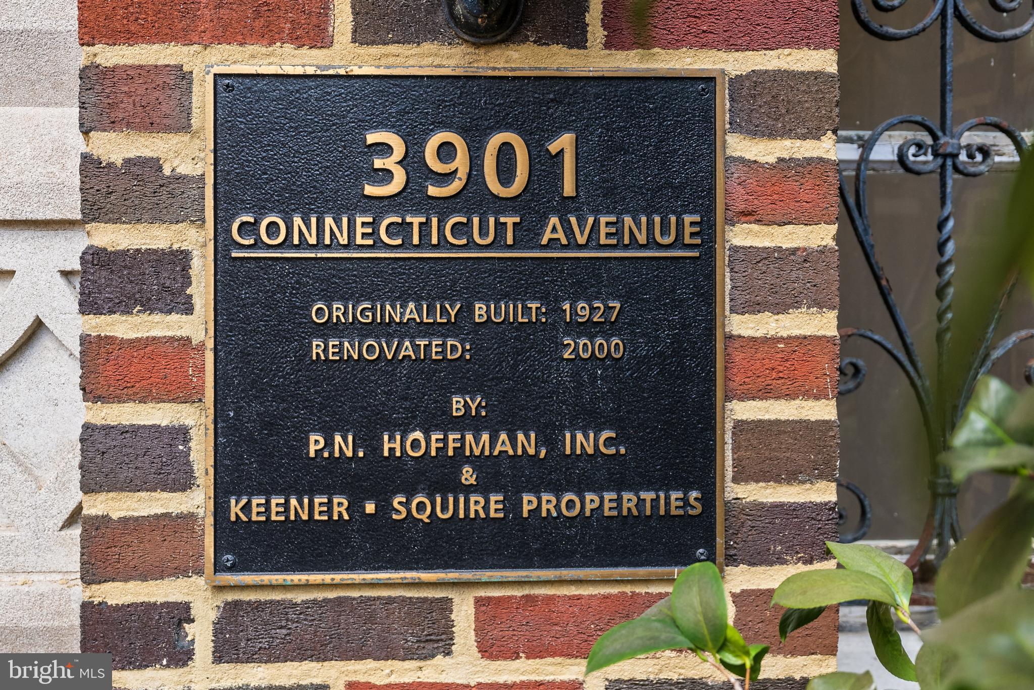3901 Connecticut Ave NW #406