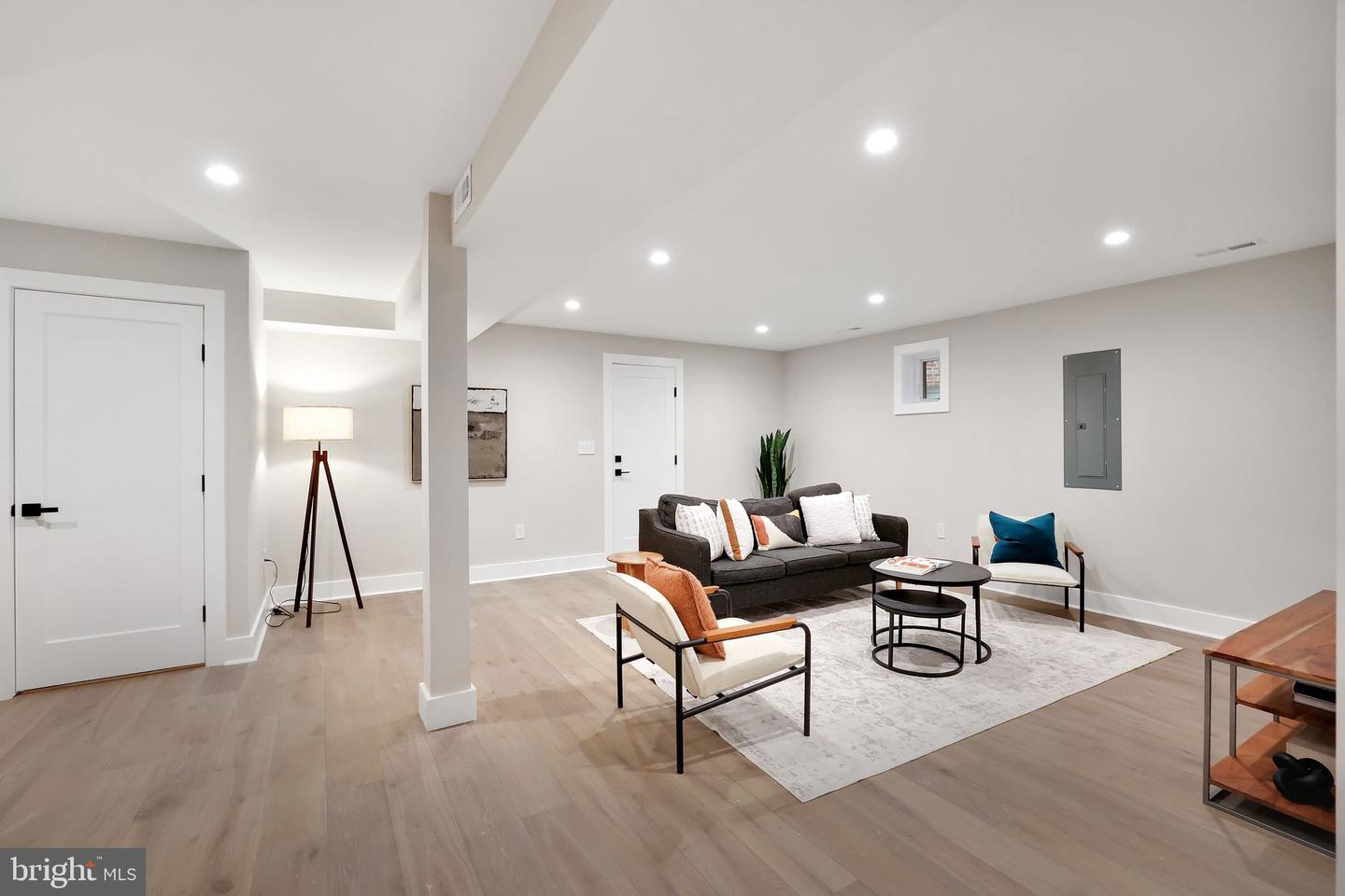 3740 Kanawha St NW