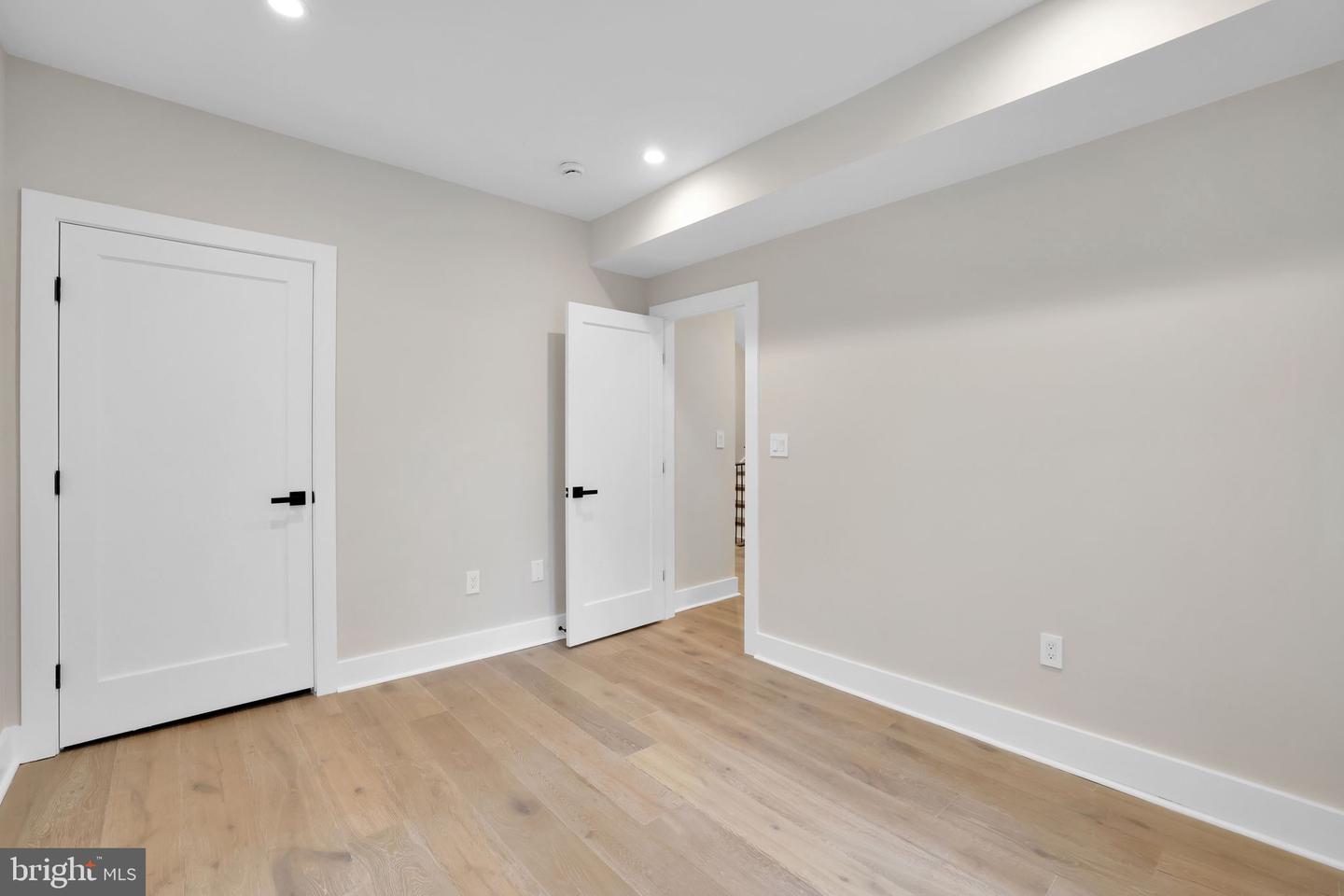 3740 Kanawha St NW