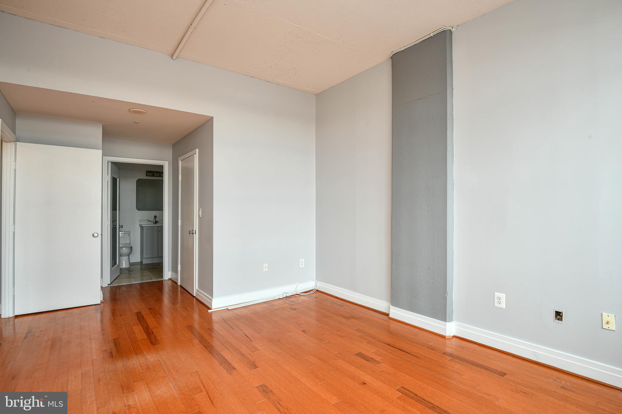 2020 12TH ST NW #801