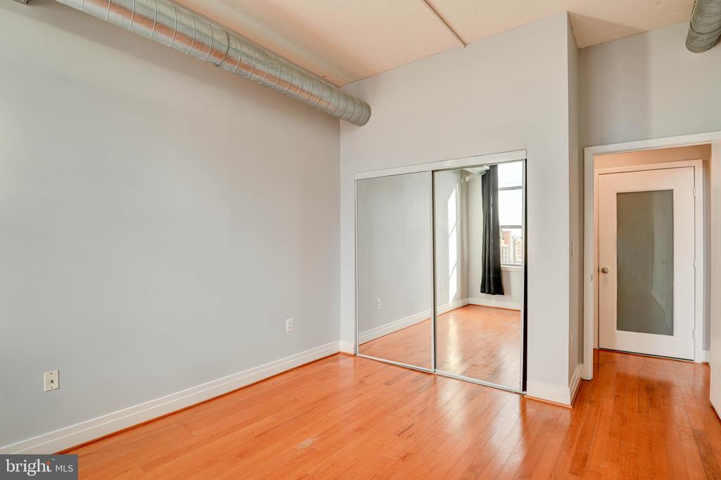 2020 12TH ST NW #801