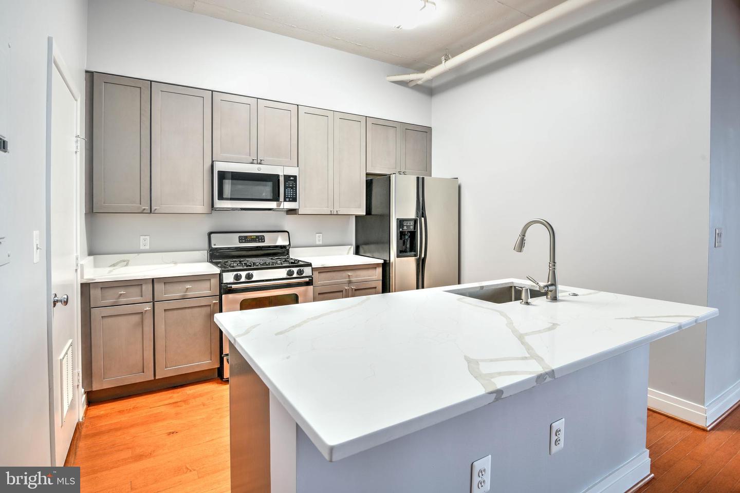 2020 12TH ST NW #801