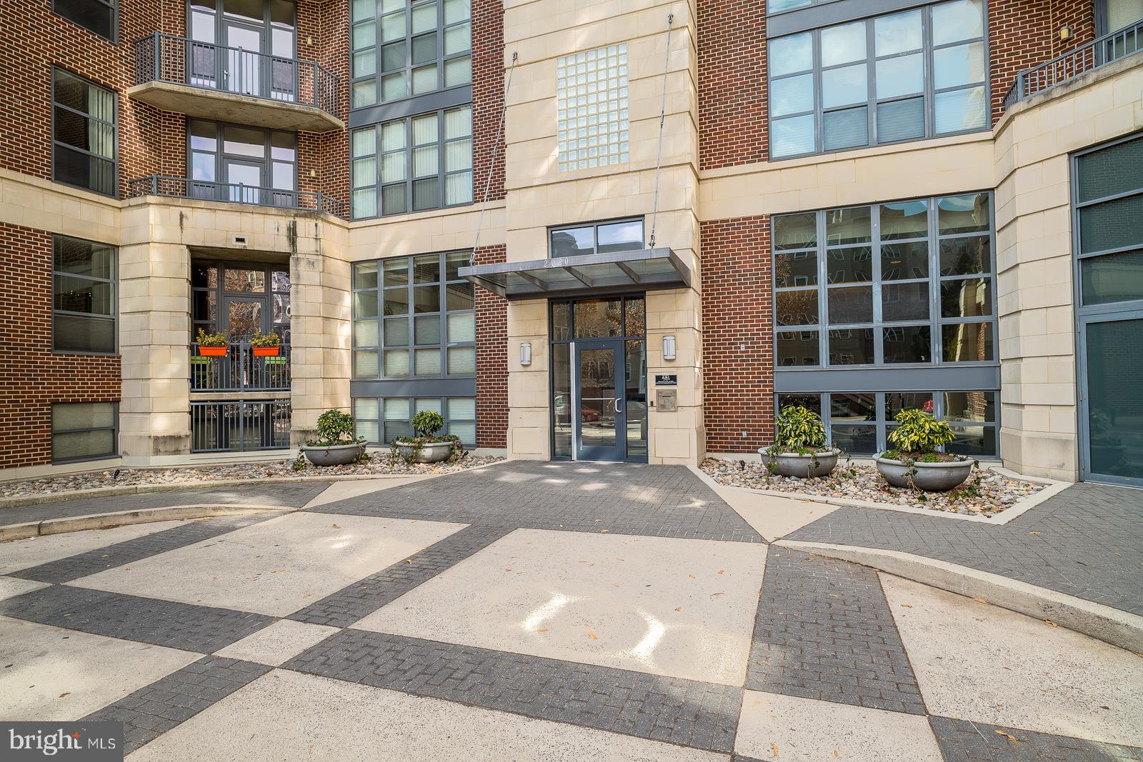 2020 12TH ST NW #801