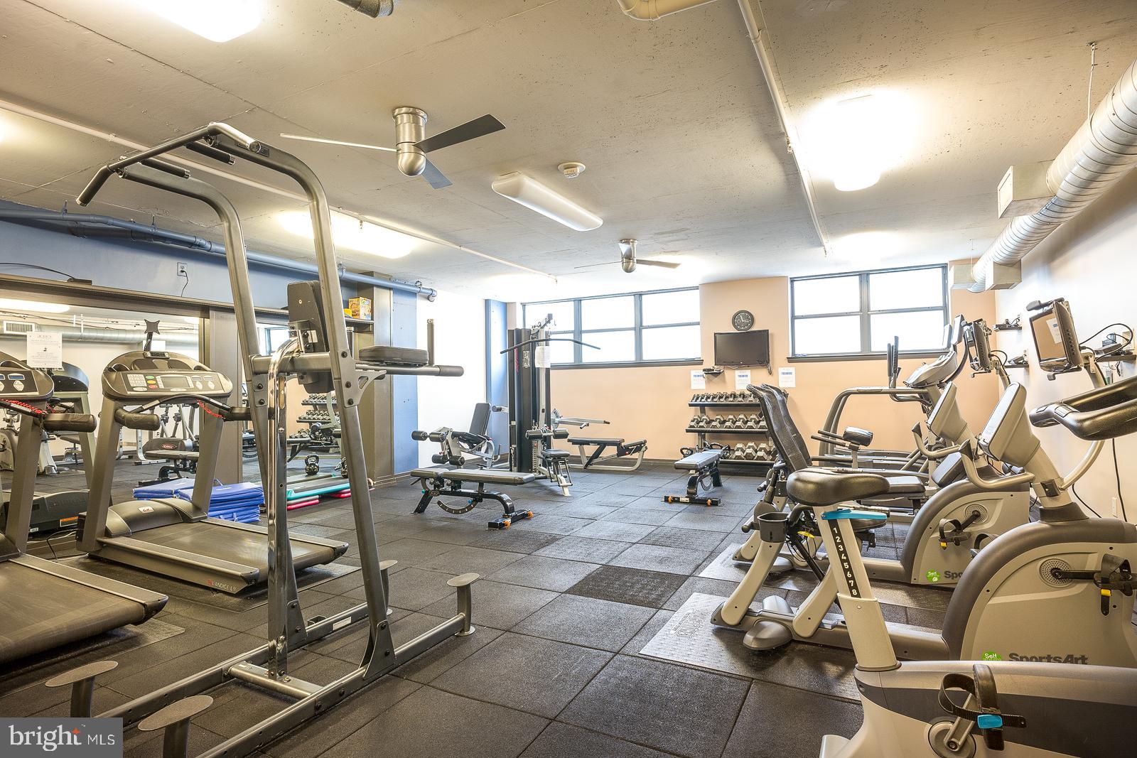 2020 12TH ST NW #801