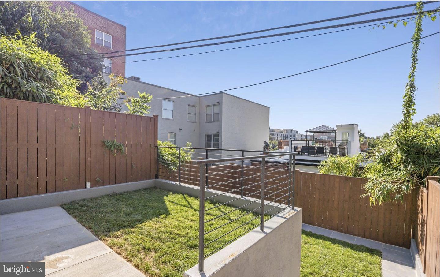 1444 Belmont St NW #101