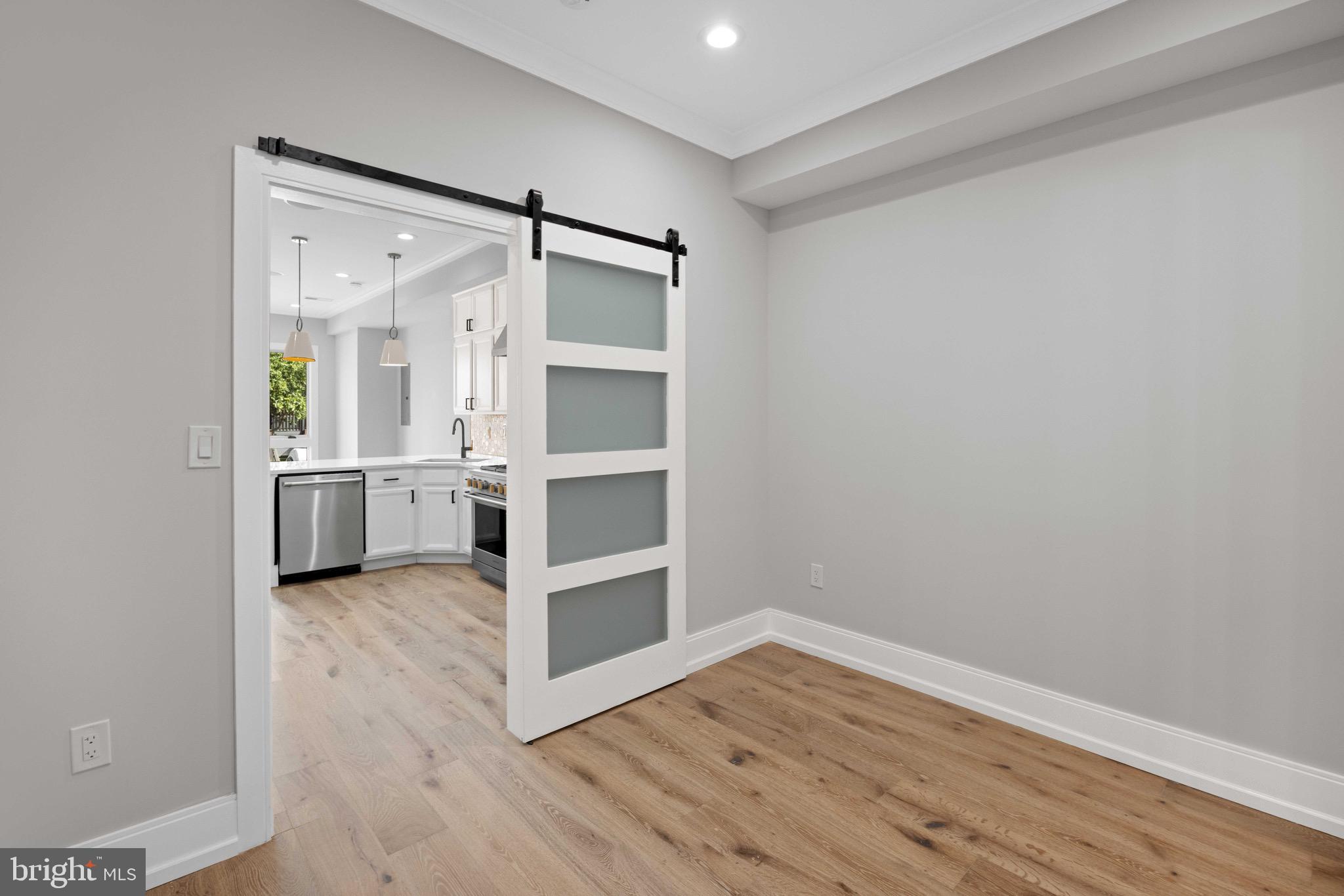 1444 Belmont St NW #101