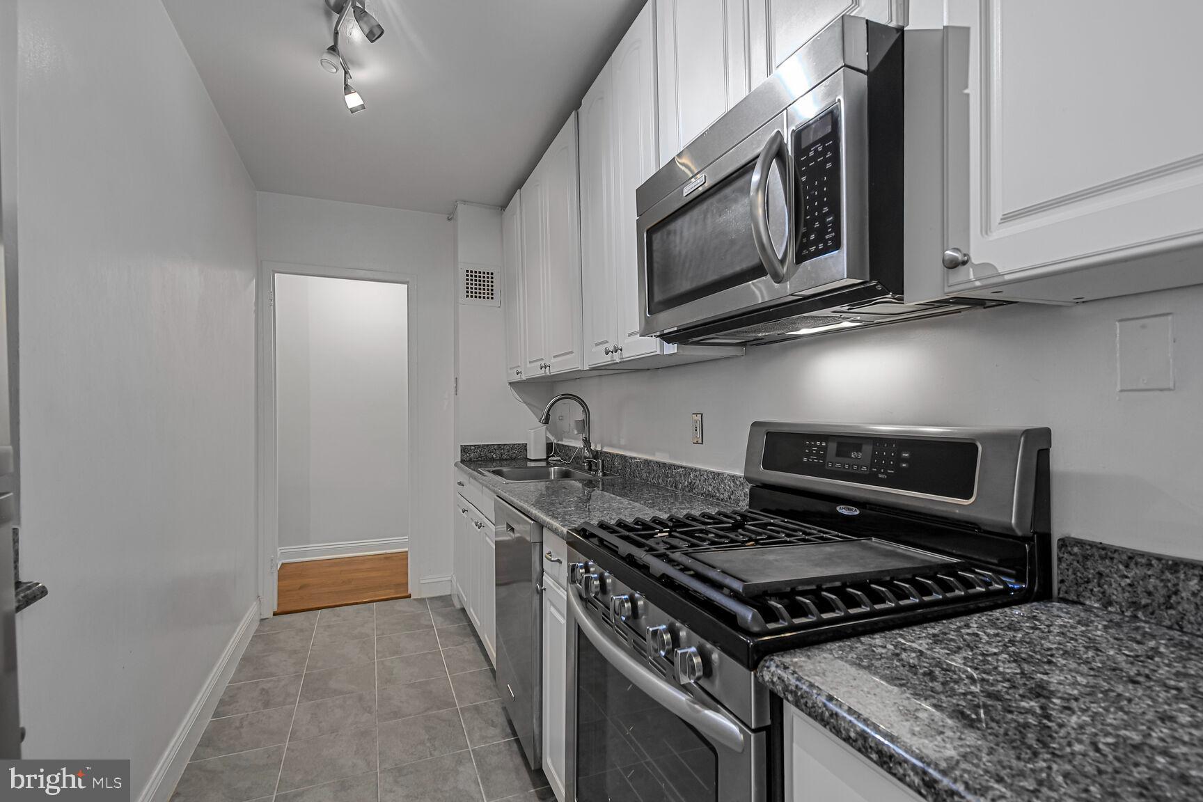 4000 TUNLAW ROAD NW 419