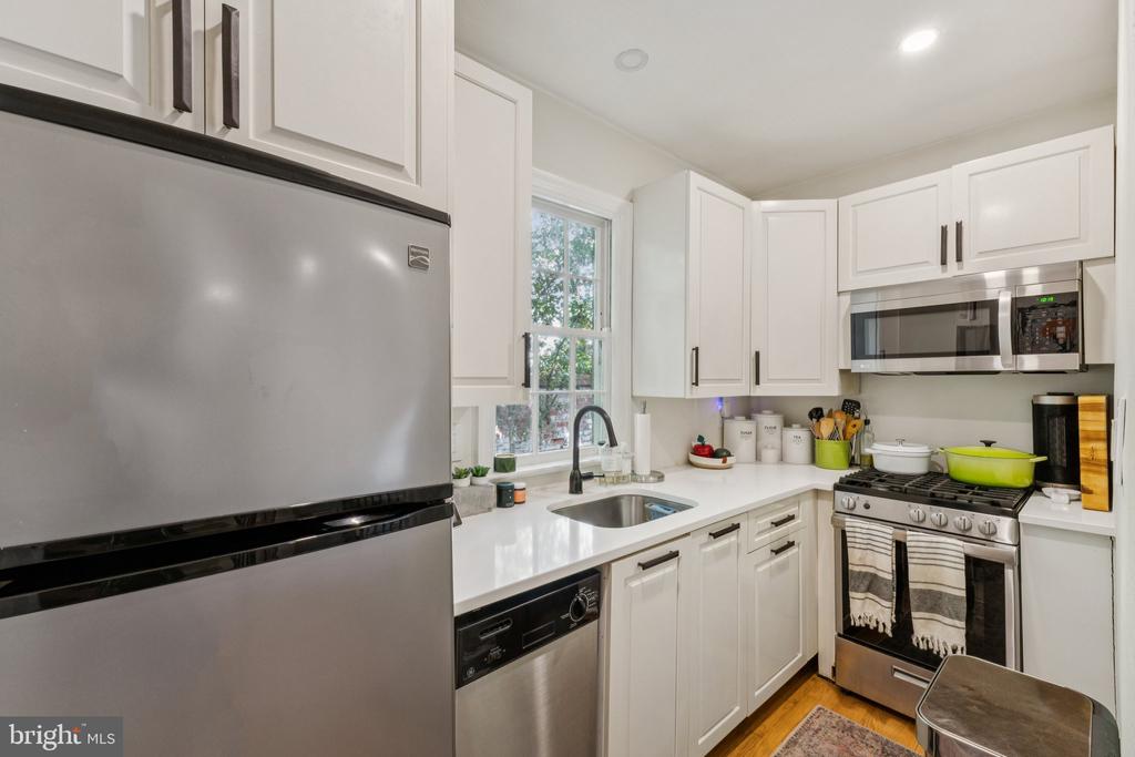 1244 28th St NW