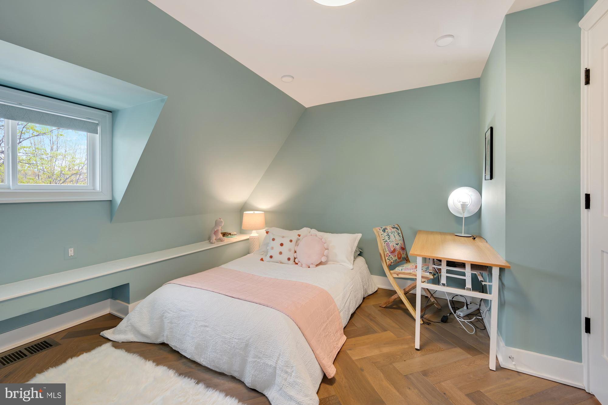 902 WEBSTER STREET NW 2