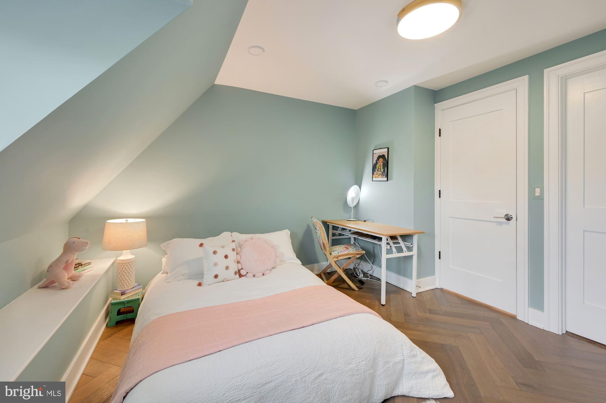 902 WEBSTER STREET NW 2