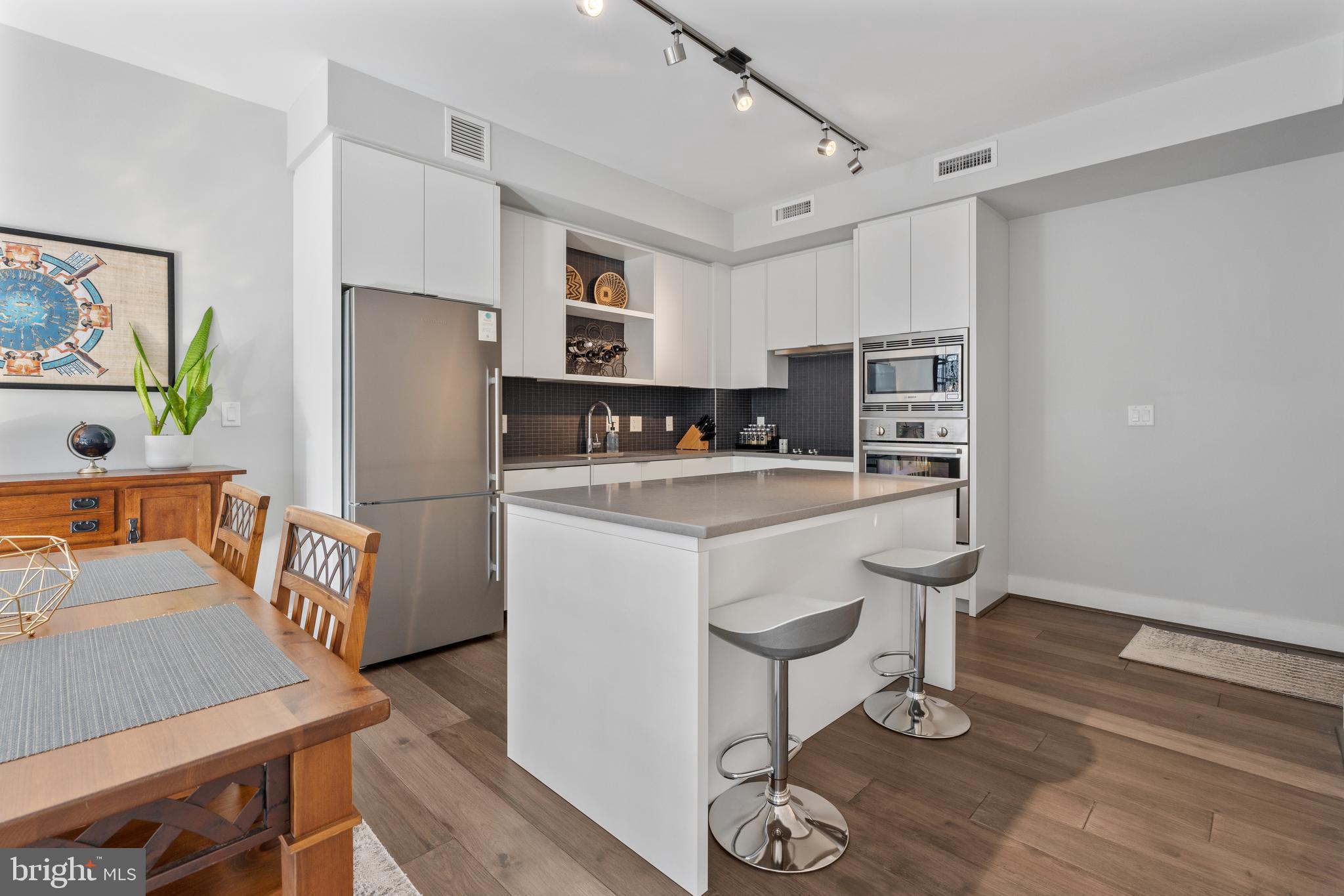 1300 4TH STREET SE 703