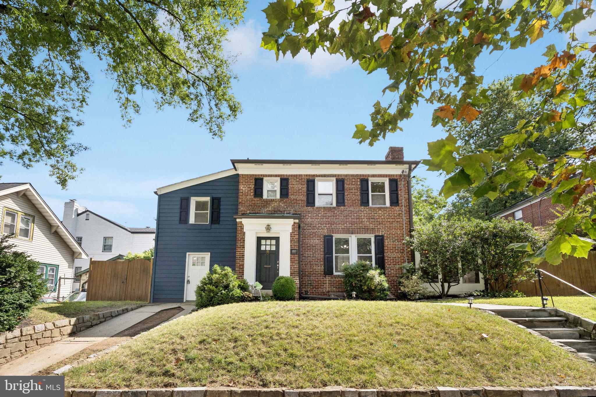 2917 14TH STREET NE