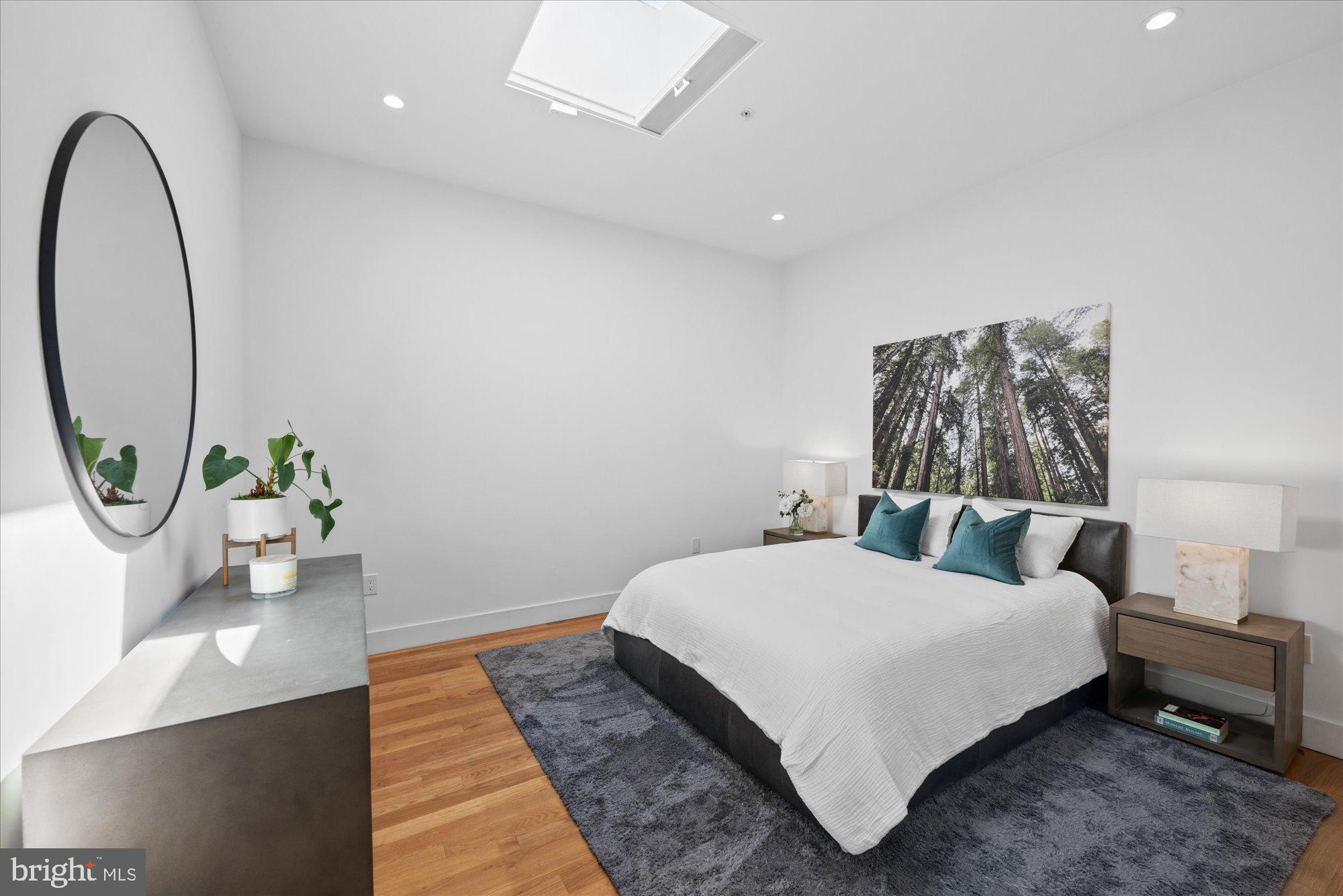 1125 MORSE STREET NE 3 PENTHOUSE