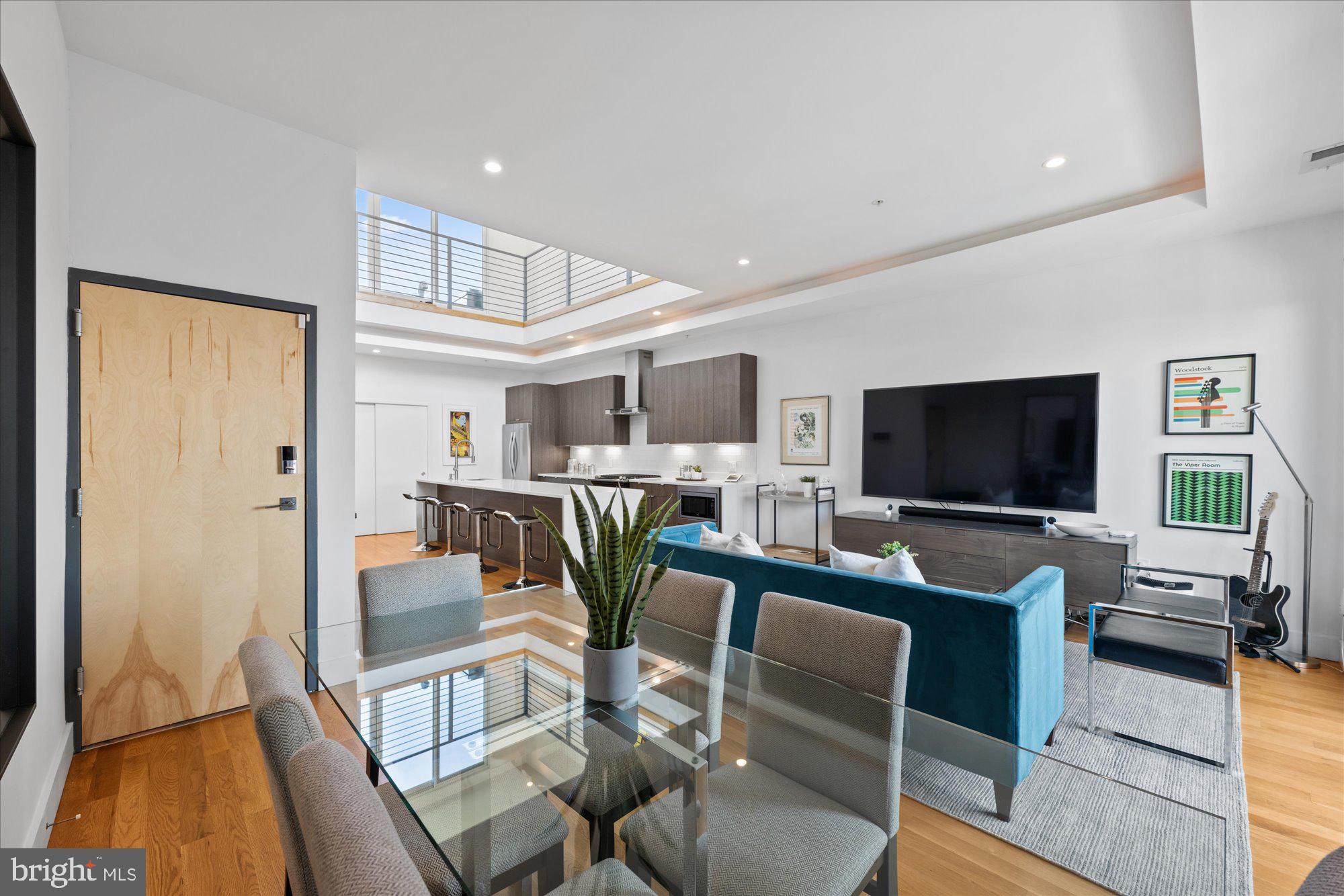 1125 MORSE STREET NE 3 PENTHOUSE