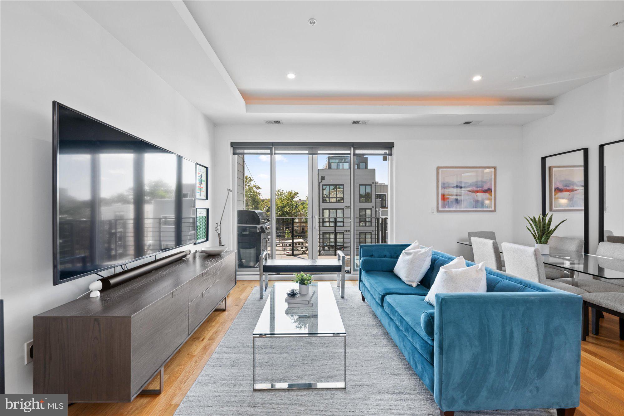 1125 MORSE STREET NE 3 PENTHOUSE