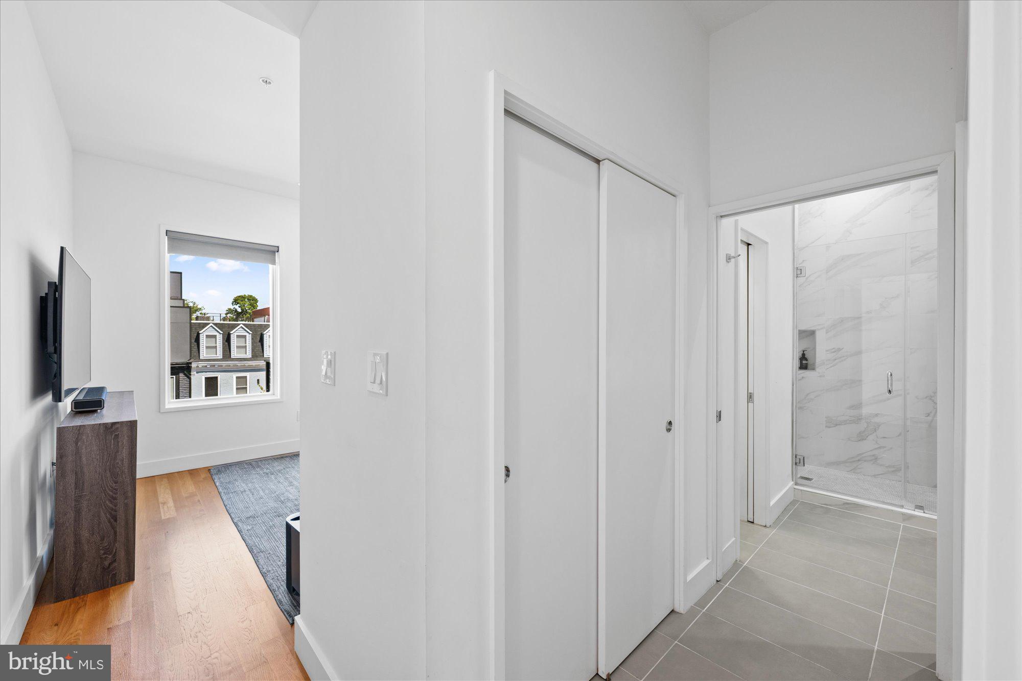 1125 MORSE STREET NE 3 PENTHOUSE