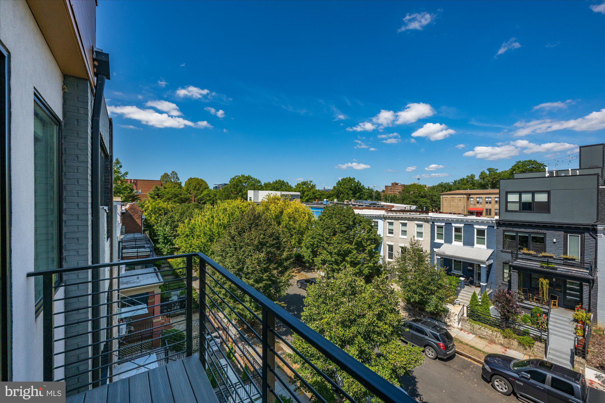 1125 MORSE STREET NE 3 PENTHOUSE