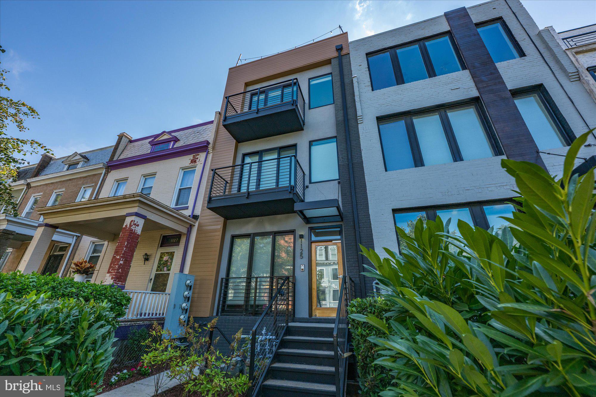 1125 MORSE STREET NE 3 PENTHOUSE