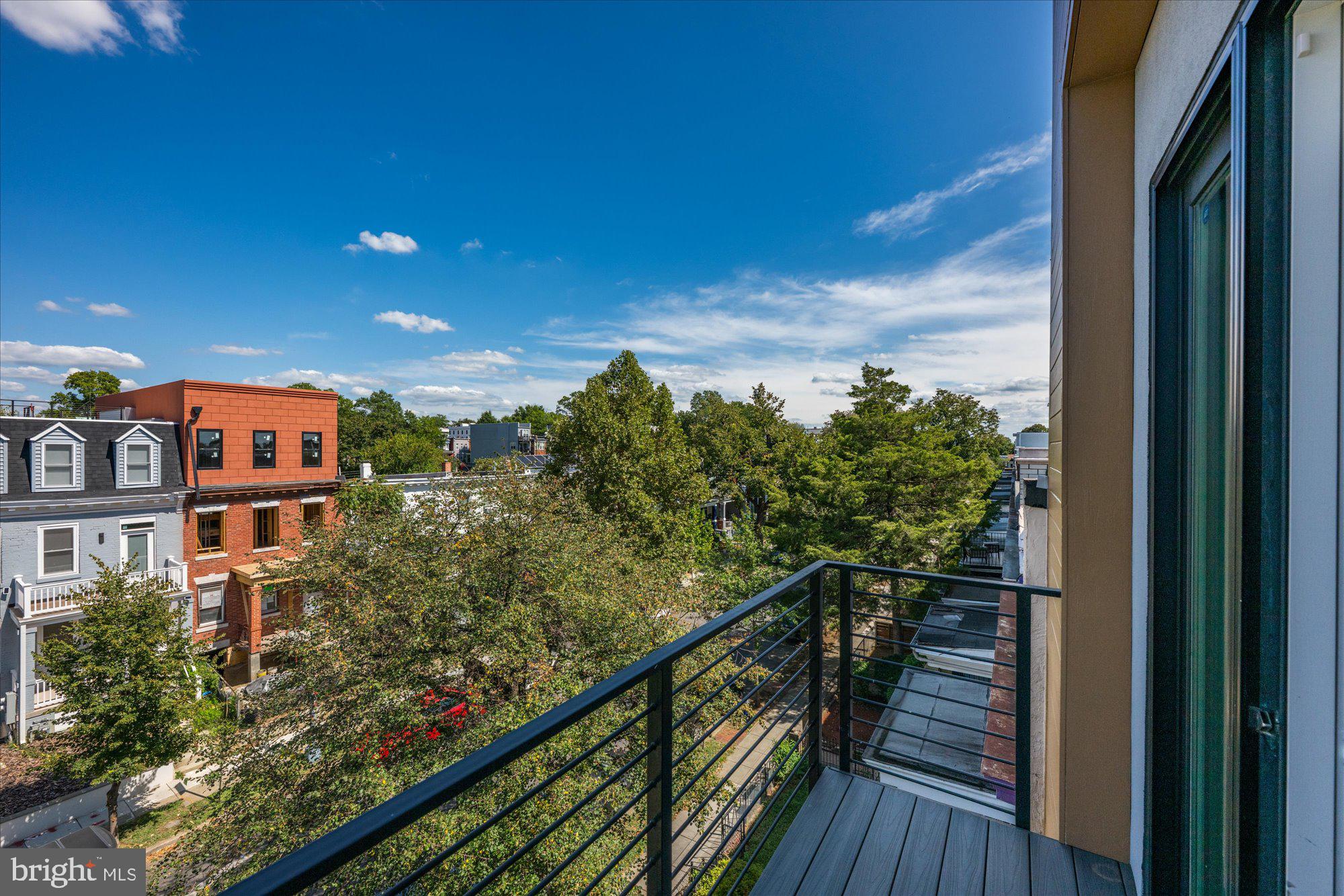 1125 MORSE STREET NE 3 PENTHOUSE