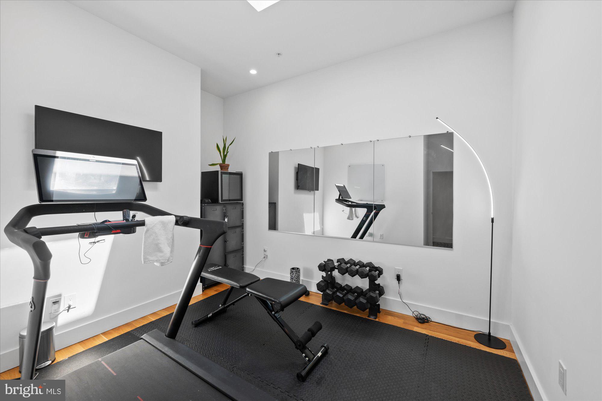 1125 MORSE STREET NE 3 PENTHOUSE