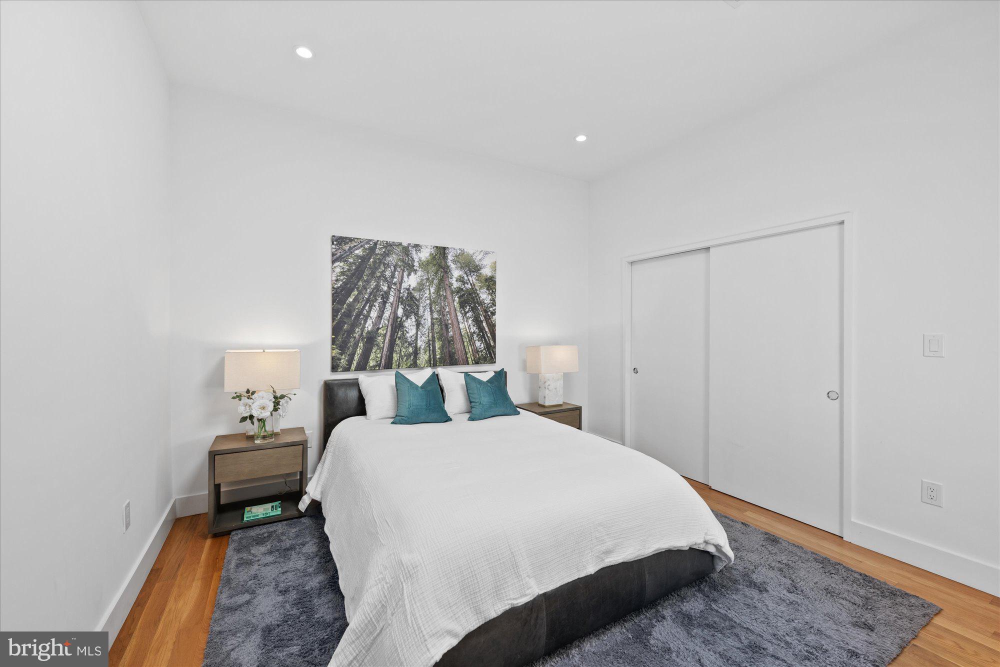 1125 MORSE STREET NE 3 PENTHOUSE