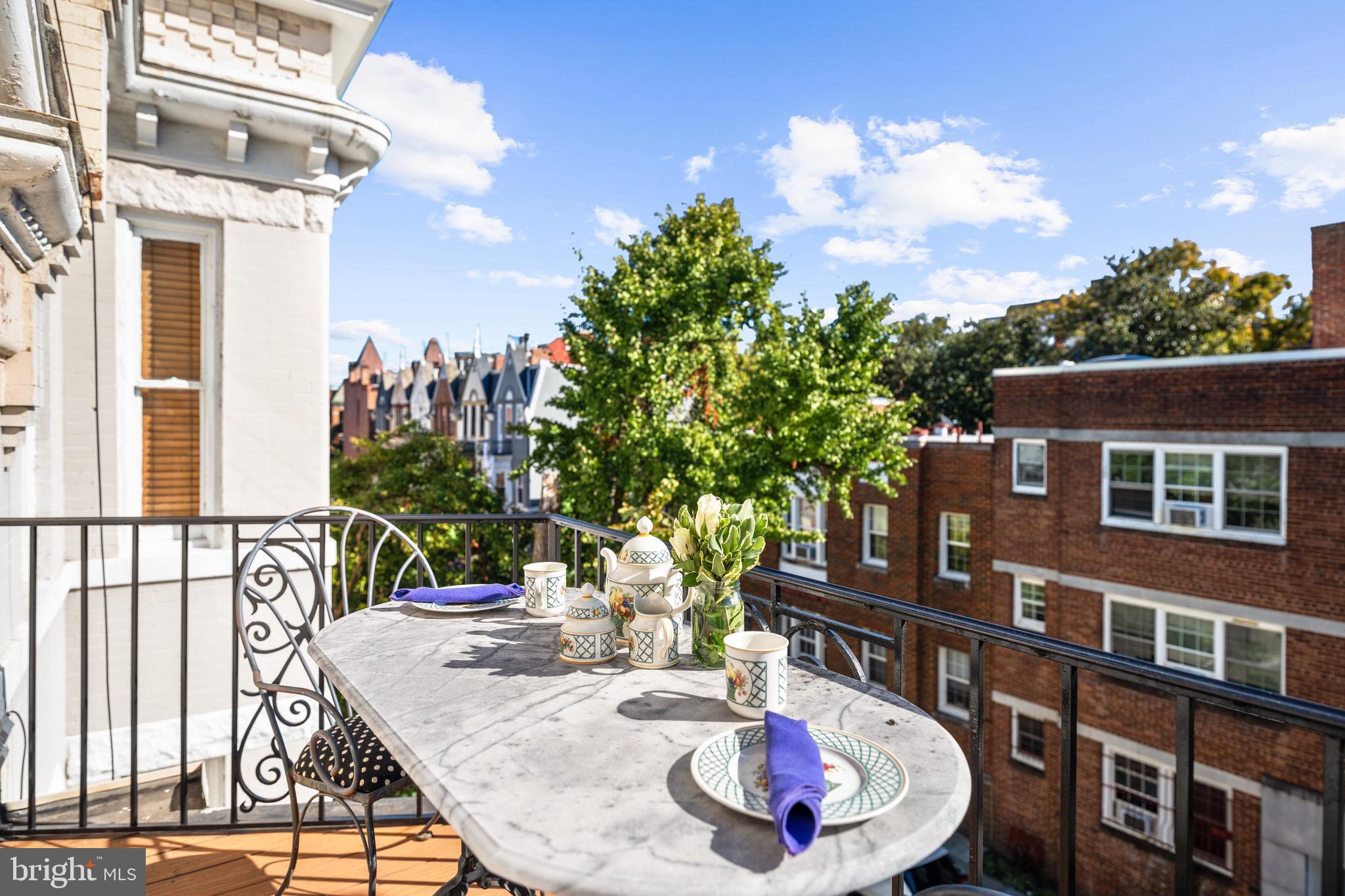 1823 RIGGS PLACE NW 2