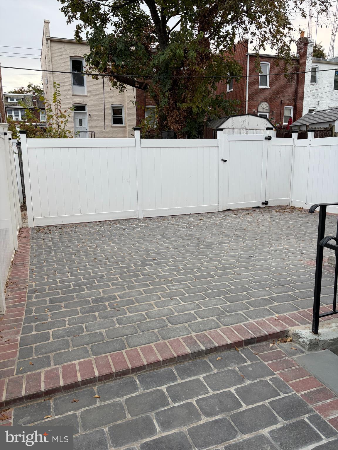 726 ROXBORO PLACE NW