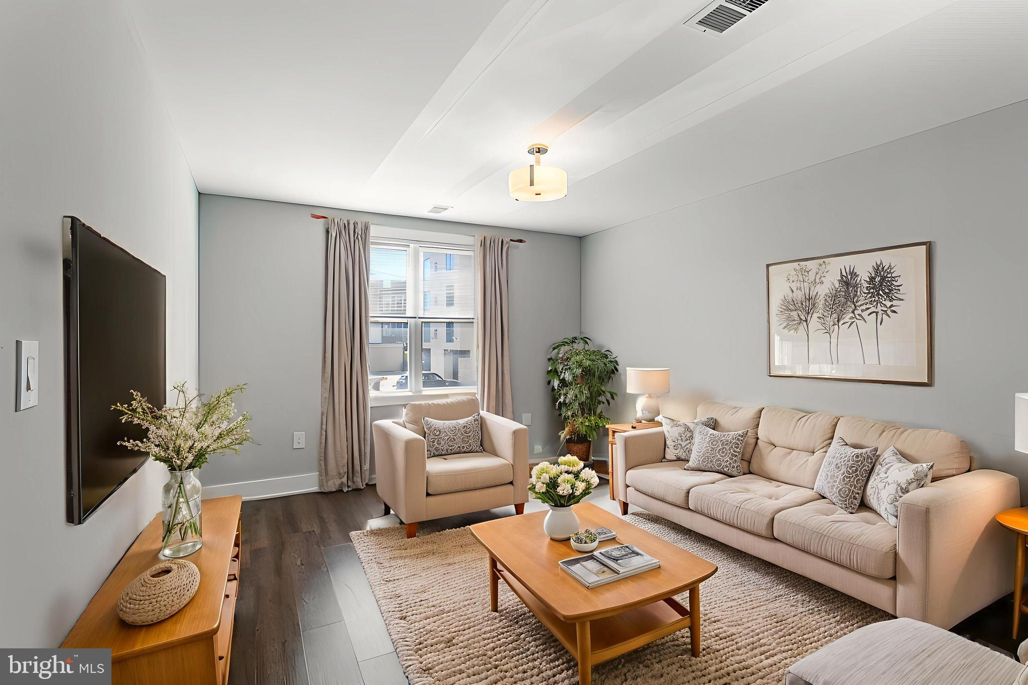 1219 K STREET NE 209