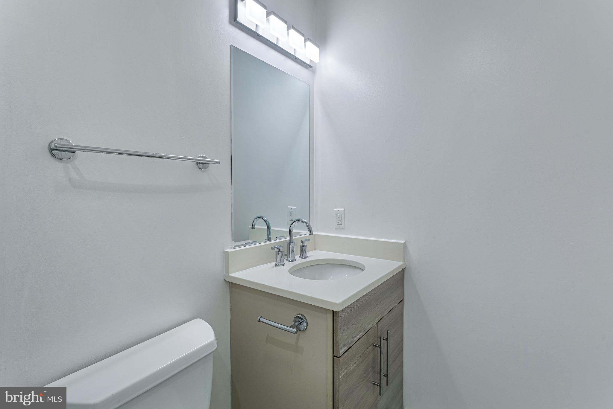 1219 K STREET NE 202