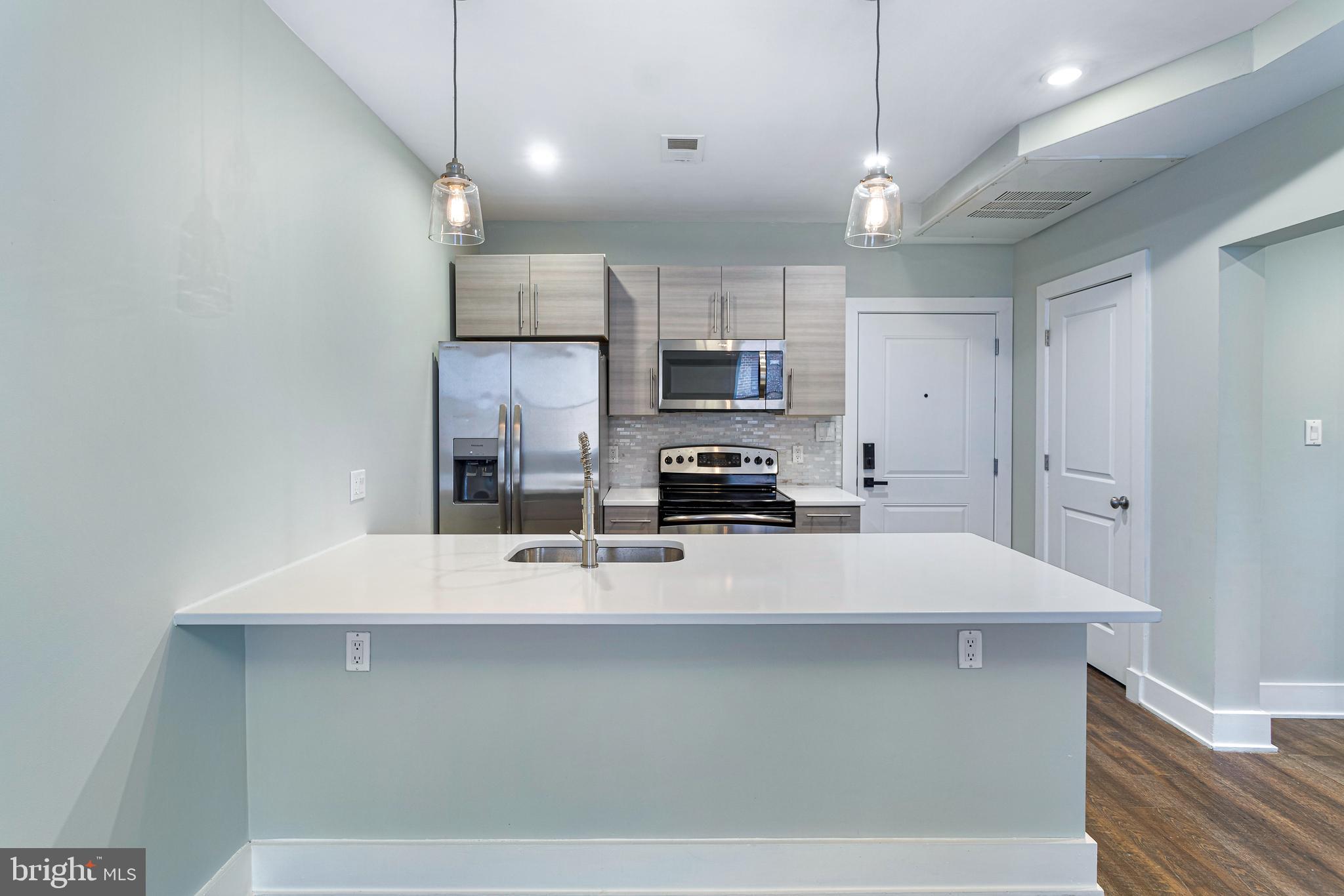 1219 K STREET NE 202