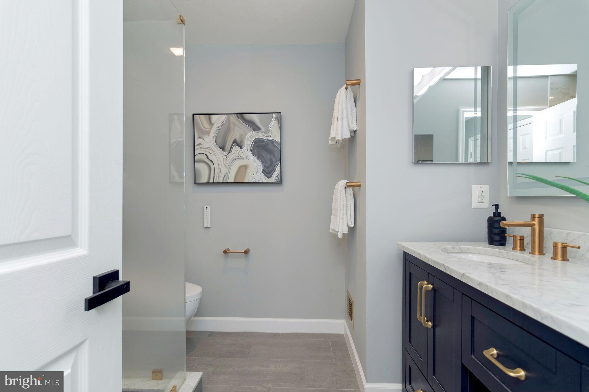 253 14TH STREET SE A