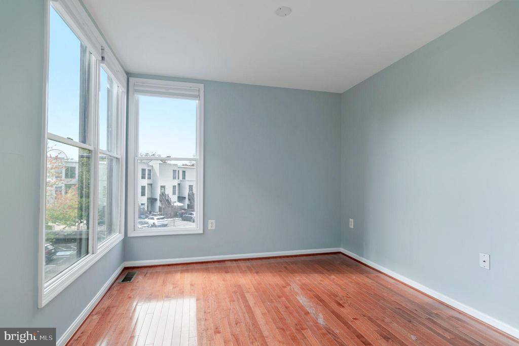 253 14TH STREET SE A