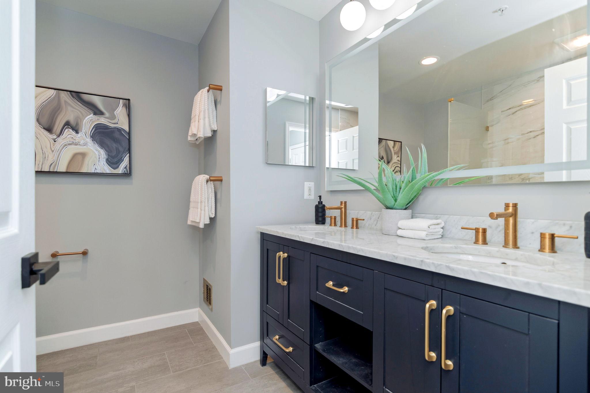 253 14TH STREET SE A