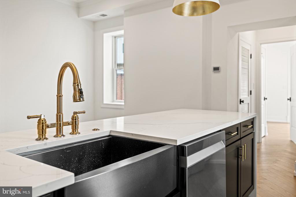1709 21ST STREET NW 42