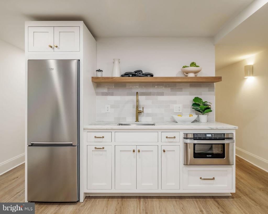 2460 ONTARIO ROAD NW