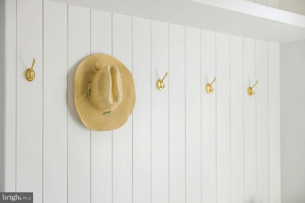 2460 ONTARIO ROAD NW