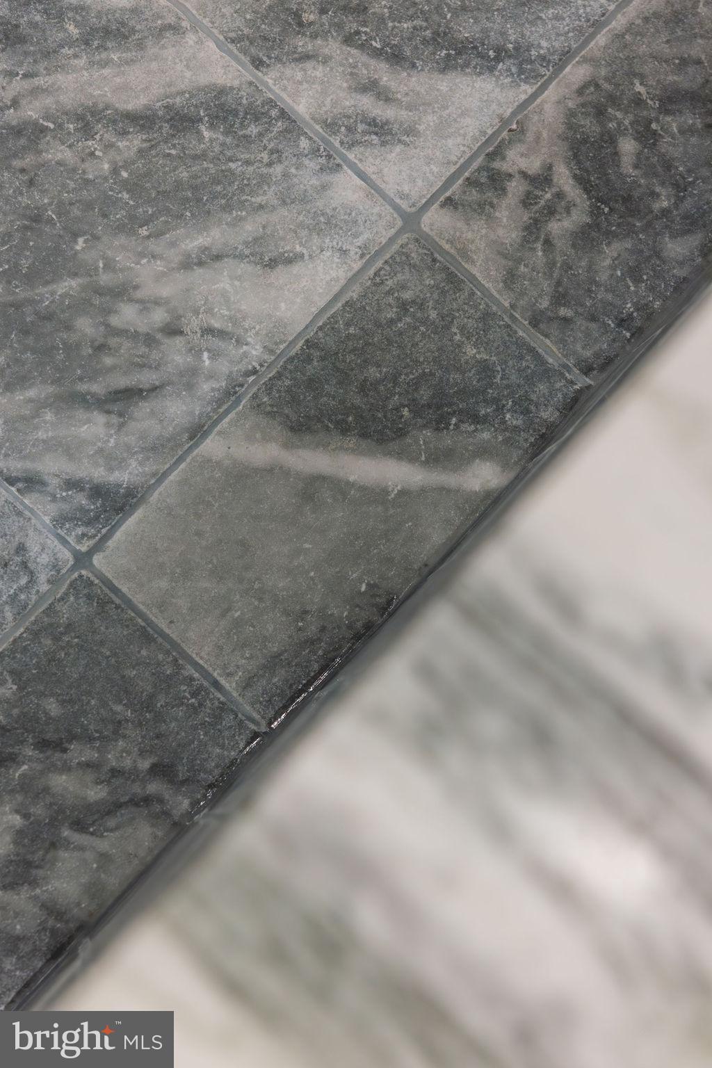 2460 ONTARIO ROAD NW