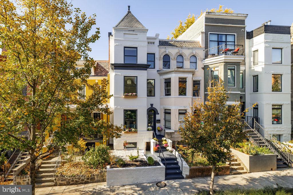 2460 ONTARIO ROAD NW