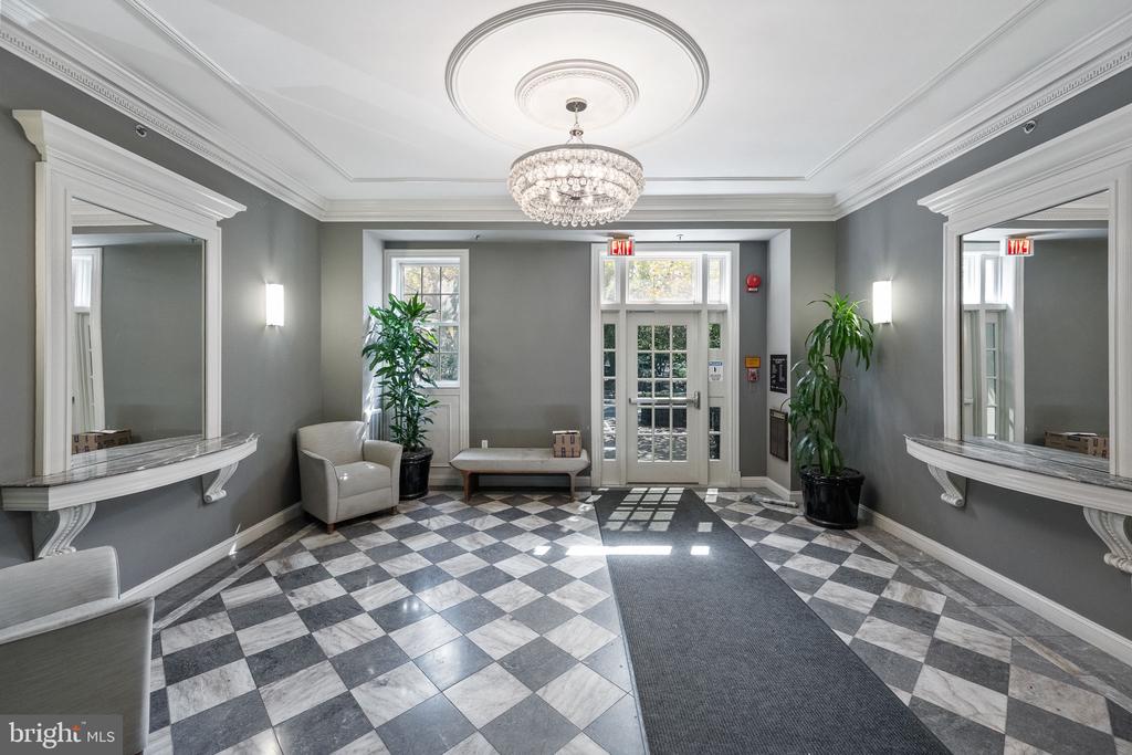 1621 T STREET NW 207